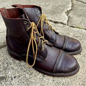 Allen Edmonds Normandy Brown 10D